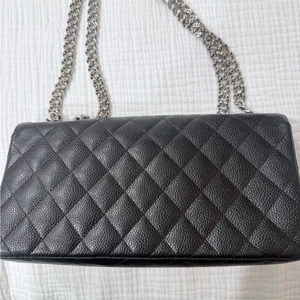 CHANEL Black Quilted Caviar Leather Shoulder Bag with Silver Chain - Picture 9 of 10